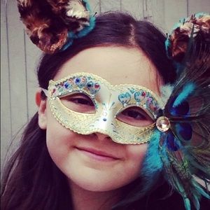 Meet your Posher, Estela